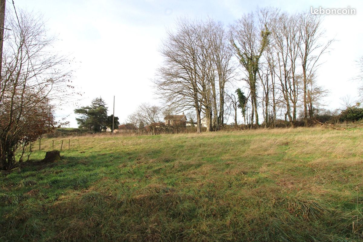 Terrain 867 m² · à Cromary · 867 m² · 62 400 €