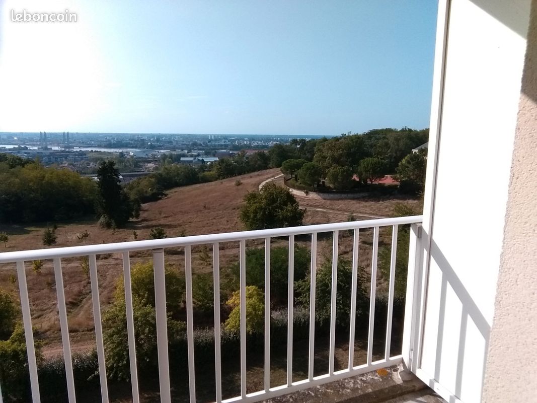 Appartement 1 pièce 24 m² · à Cenon · 24 m² · 81 000 €