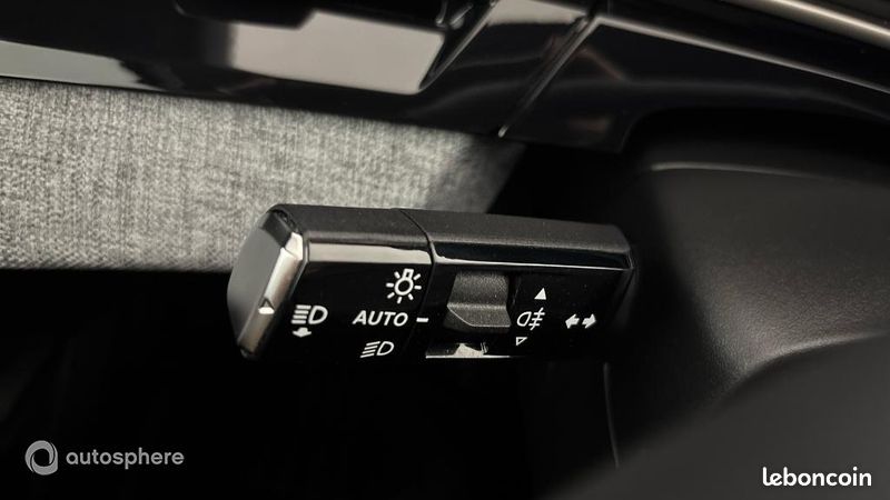 Peugeot 3008 1.2 Hybrid 145ch Allure e-DCS6 (image 23)