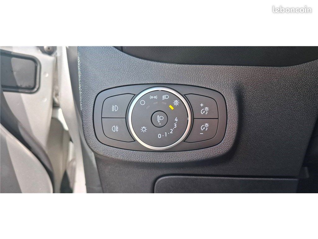 Ford Fiesta VII 1.0 ECOBOOST 95 CH S&S BVM6 Cool & Connect (image 19)