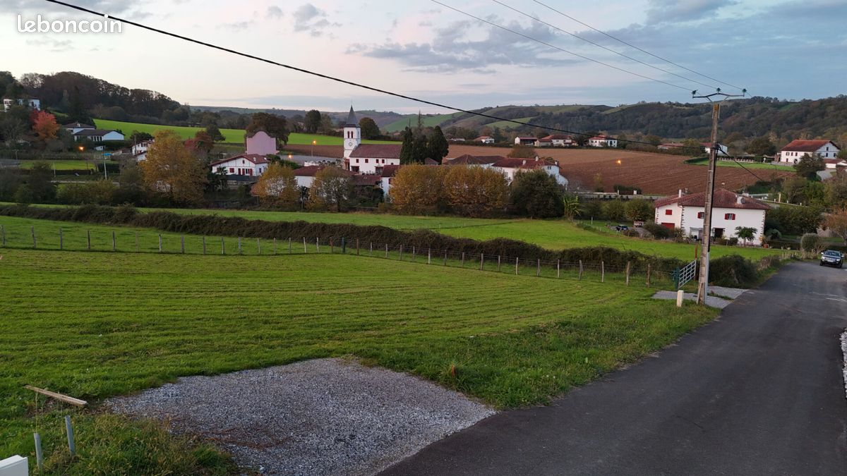 Terrain 810 m² · à Hasparren · 810 m² · 125 000 €