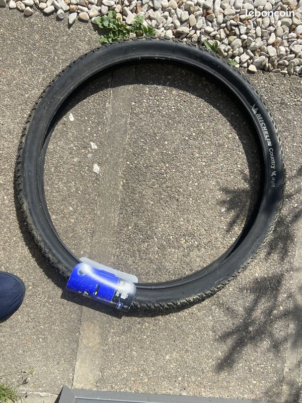 Pneu mixte VTC VTT (image 2)