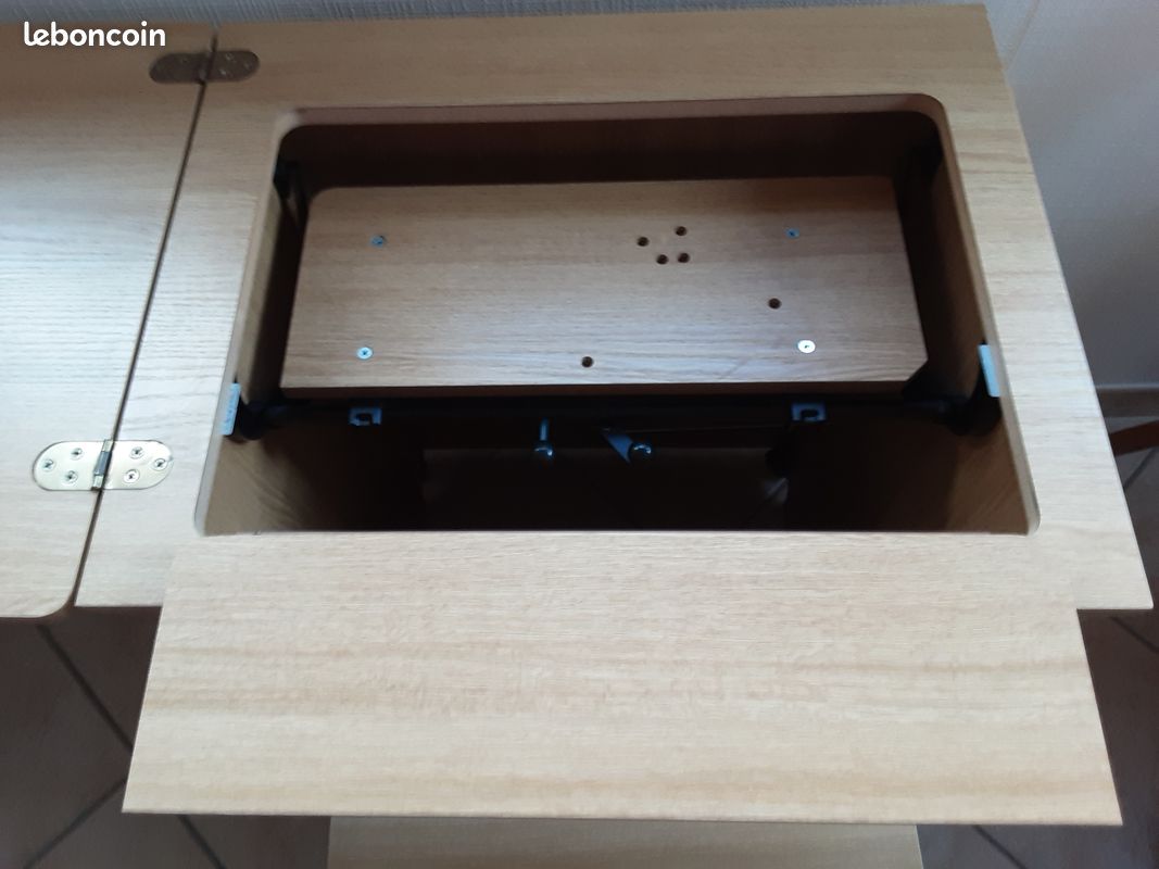 Meuble pour machine à coudre TBE bois clair (image 10)