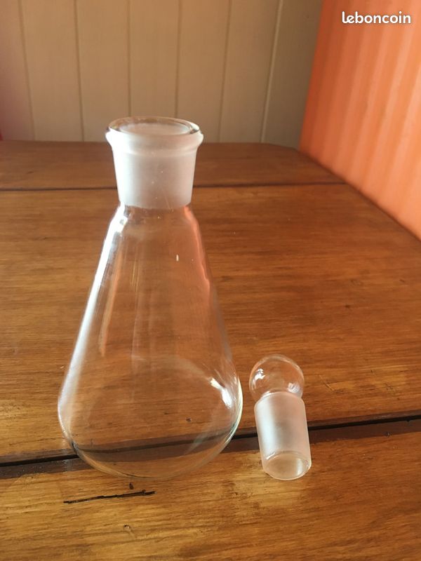 Bouteille en verre (image 2)