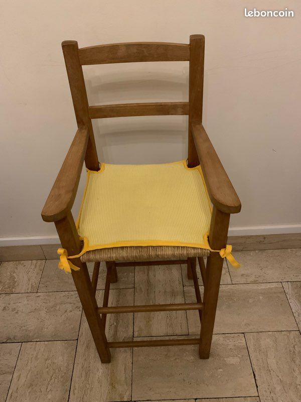 Chaise haute enfant en bois et paille - vintage (image 4)