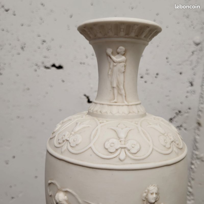 Vase biscuit 19ème Napoléon III (image 3)