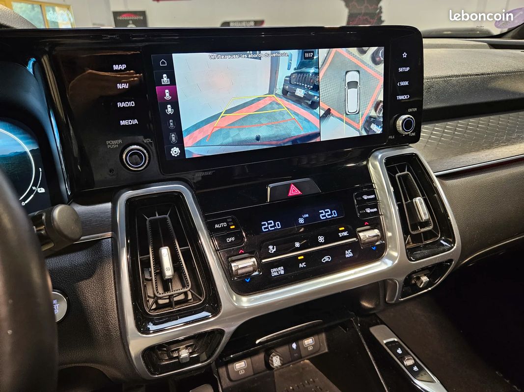 Kia SORENTO 1.6 T-GDi 265 CV Premium 4x4 PHEV / SUIVI KIA COMPLET / GARANTIE KIA (image 17)