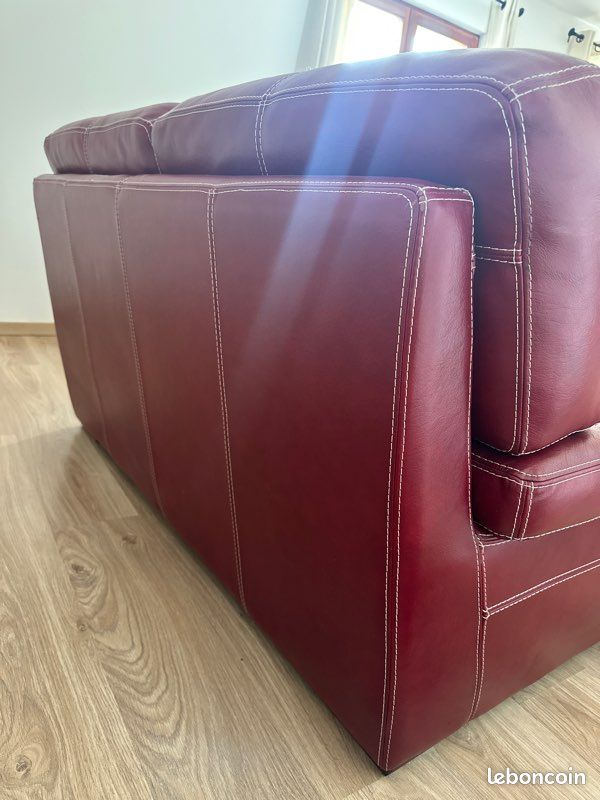 Canapé cuir rouge très bon état et confortable (image 5)