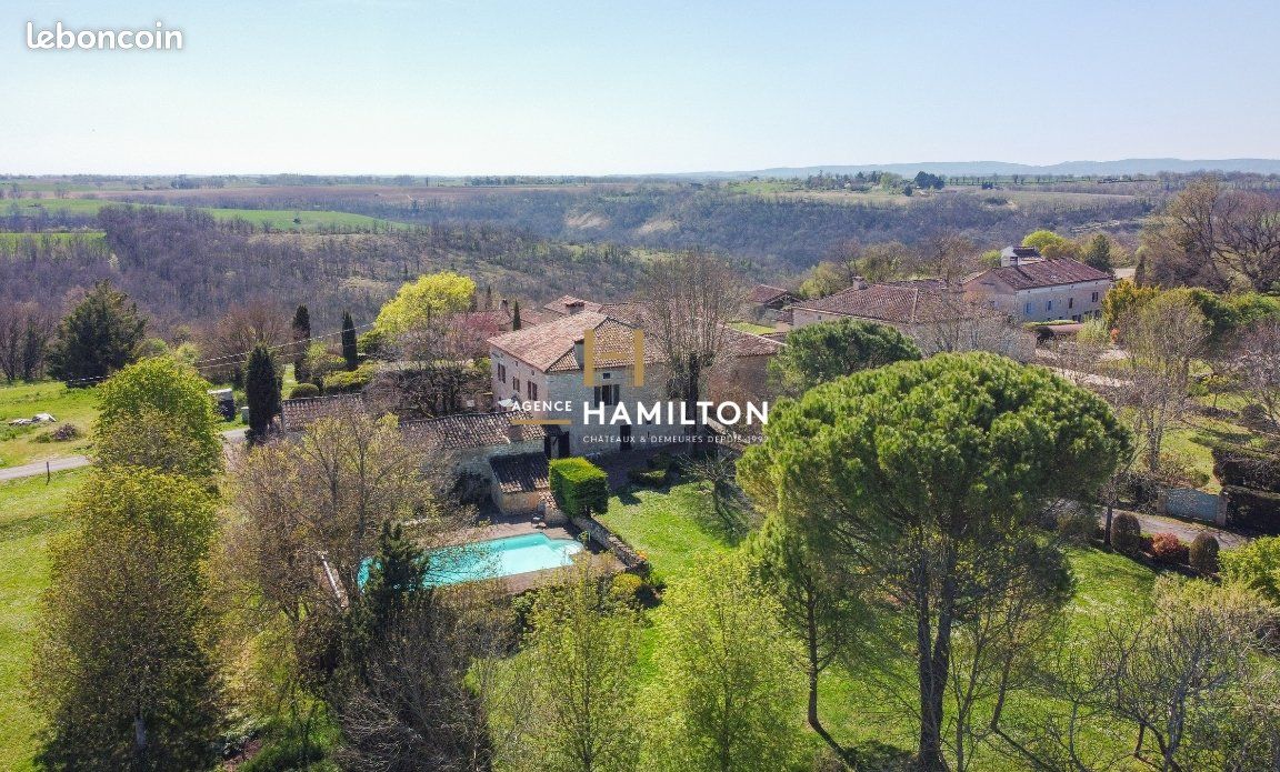 Maison 7 pièces 285 m² · à Cordes-sur-Ciel · 285 m² · 399 000 €