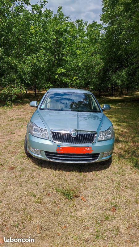 Skoda octavia (image 1)
