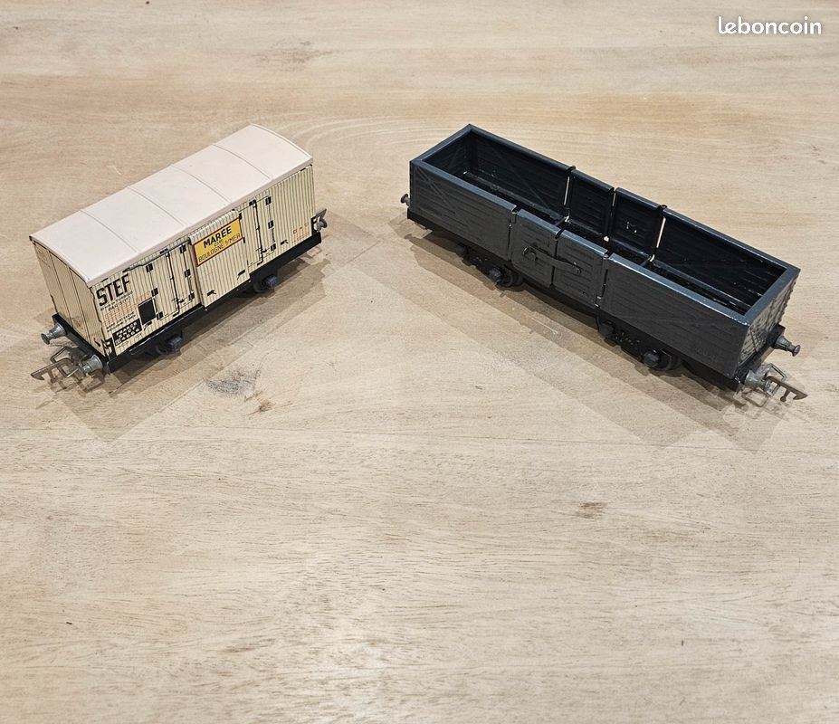 JOUEF / ANCIEN train avec locomotive wagons et rails EUR 31,00