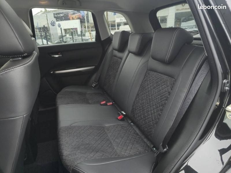 Suzuki Vitara 1.4 Boosterjet Hybrid 110ch Style Auto MY25 (image 29)