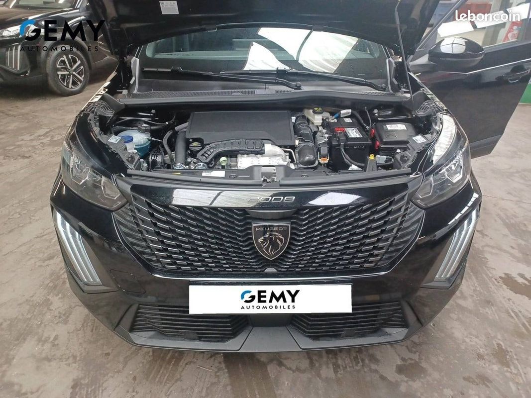 PEUGEOT 2008 100 S&S BVM6 Style (image 12)