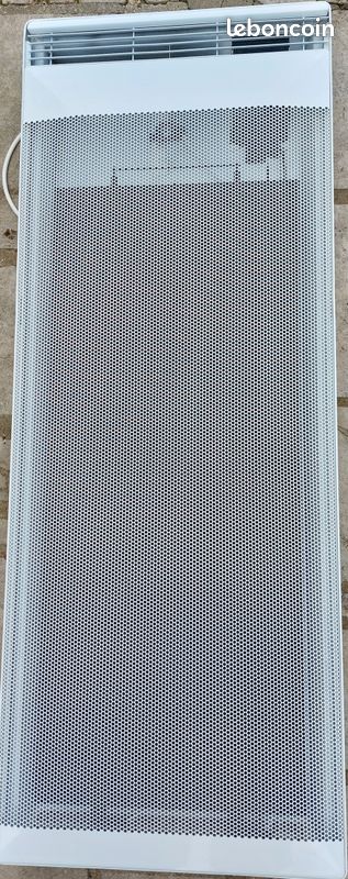 Lot de 2 radiateurs (1500w et 2000W) CELCIA Digital blanc verticaux avec supports (image 1)