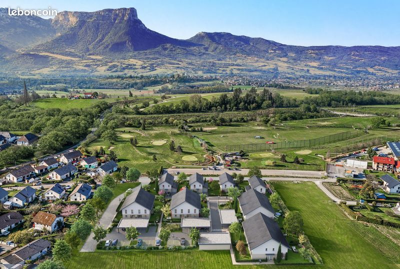 Maison 5 pièces 123 m² · à Porte-de-Savoie · 123 m² · 469 000 €