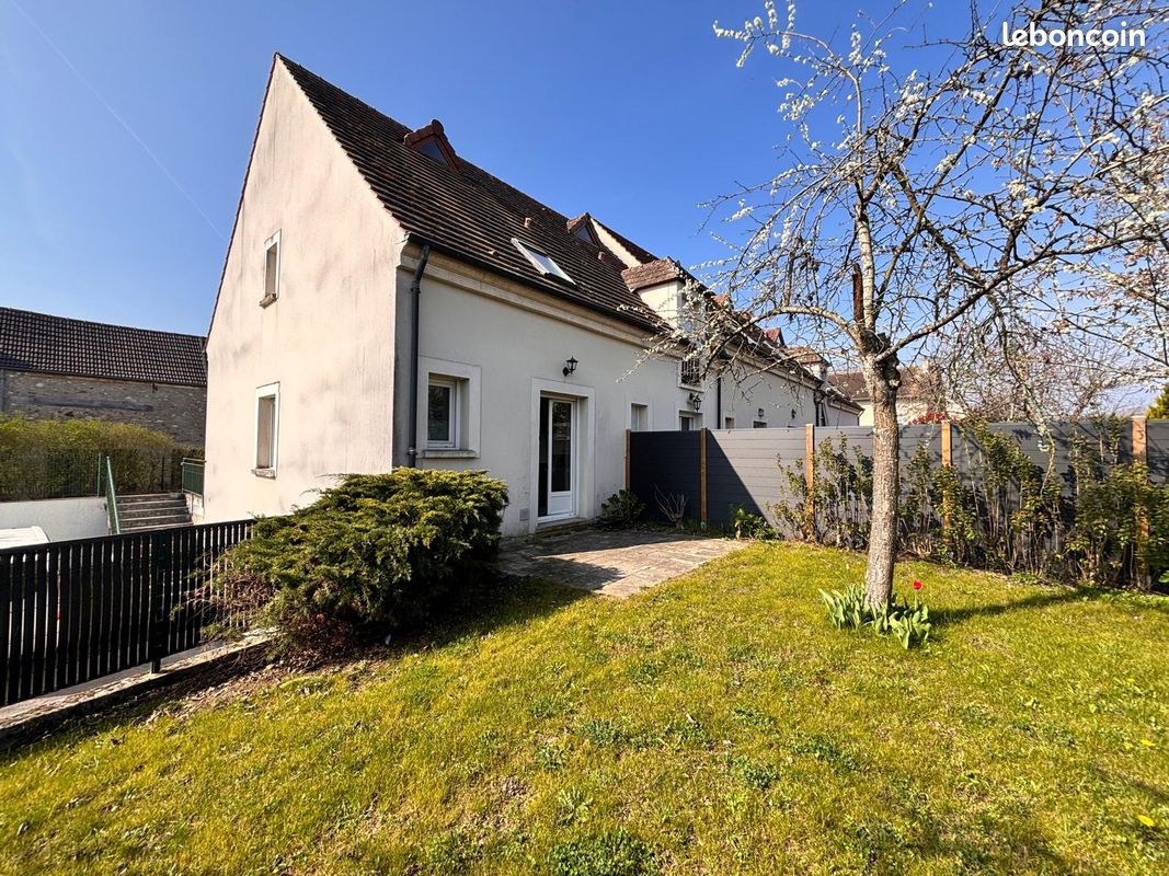 Maison 4 pièces 82 m² · à Rambouillet · 82 m² · 315 000 €
