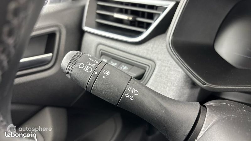 Renault Clio 1.6 E-Tech 145ch full hybrid Evolution (image 27)