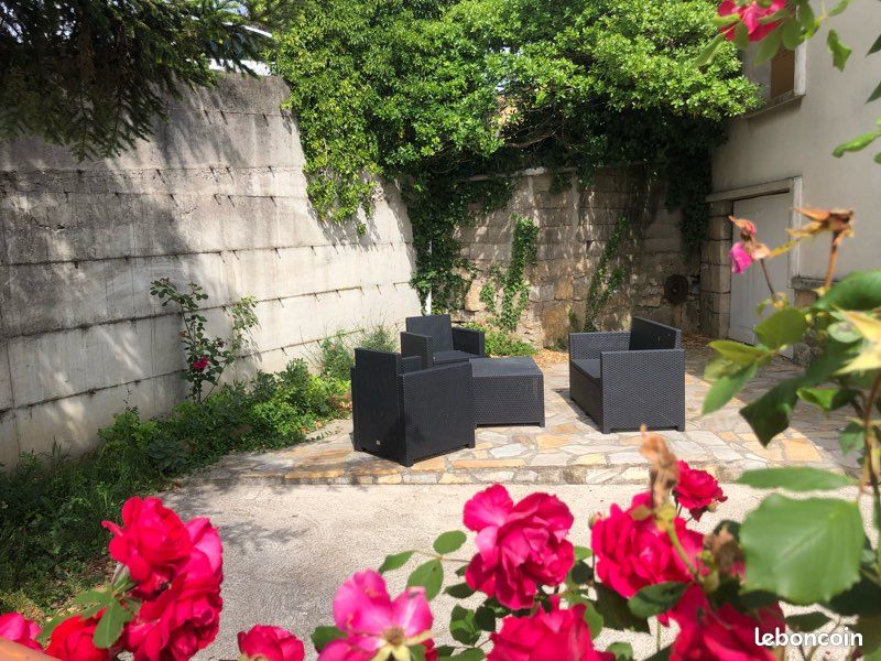 Appartement 2 pièces 47 m² · à Aubenas · 47 m² · 690 €/mois