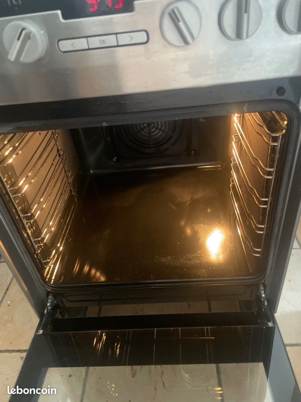 Cuisinière vitrocéramique Thomson TRMC51.4X 2200 W Noir et Argent (image 11)