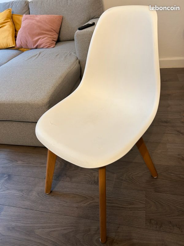 Lot chaises blanches - bois - style scandinave (image 2)