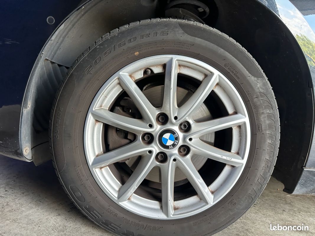 BMW Série 2 ActiveTourer 2.0 D 150ch Business BVM - 2015 - Sièges sport - Phares LED - Bluetooth (image 22)