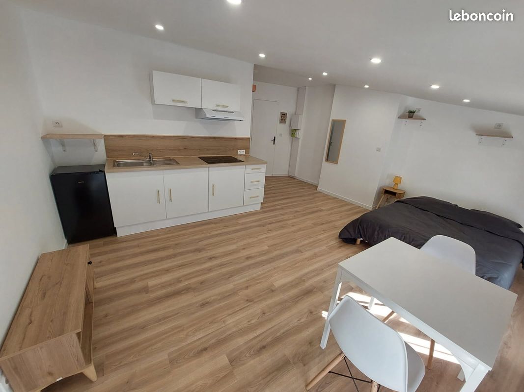 Appartement 1 pièce 27 m² · à Tournon-sur-Rhône · 27 m² · 73 900 €