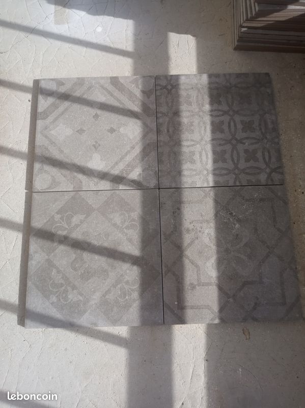 Carrelage façon carreaux de ciment gris (image 2)