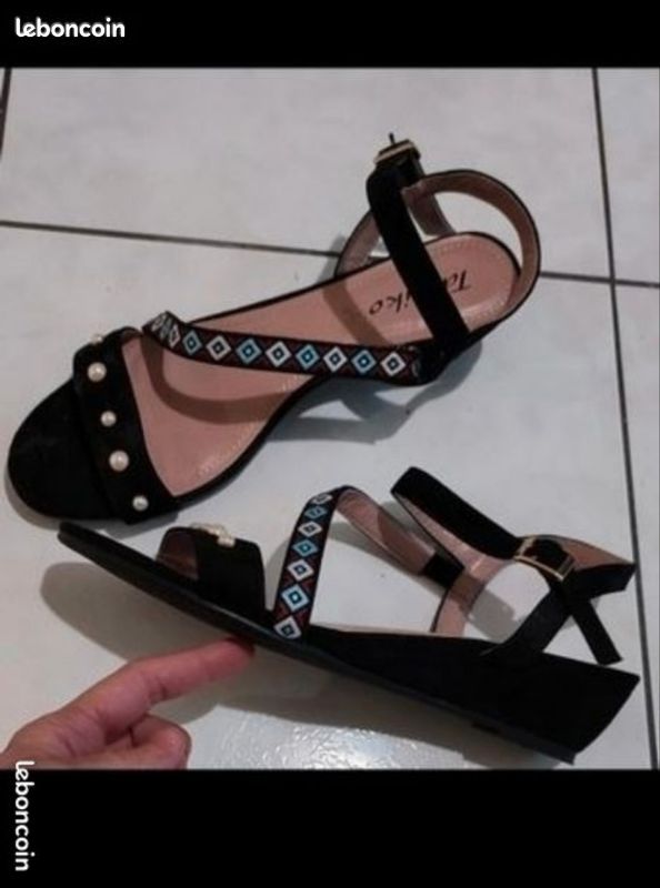 Sandales pour les fêtes perles (image 1)