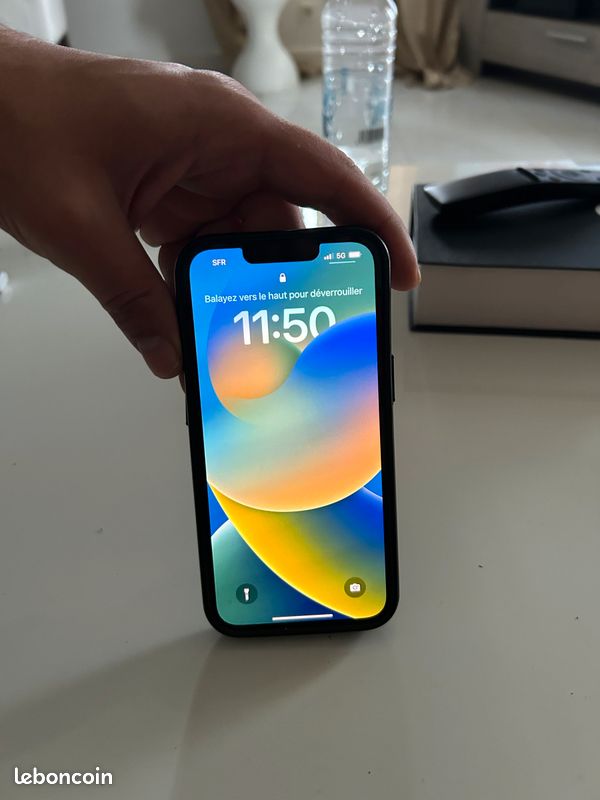 IPhone 14 (image 1)