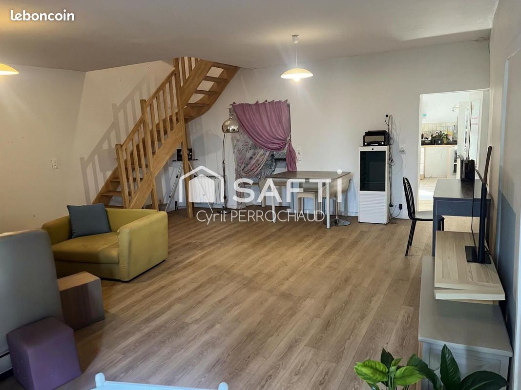 Maison 4 pièces 127 m² · à Loireauxence · 127 m² · 137 500 €