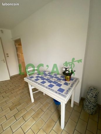 https://img.leboncoin.fr/api/v1/lbcpb1/images/e0/9f/d2/e09fd2a8064658bb1d38b953277a75e2d2fa0c5e.jpg?rule=ad-image
