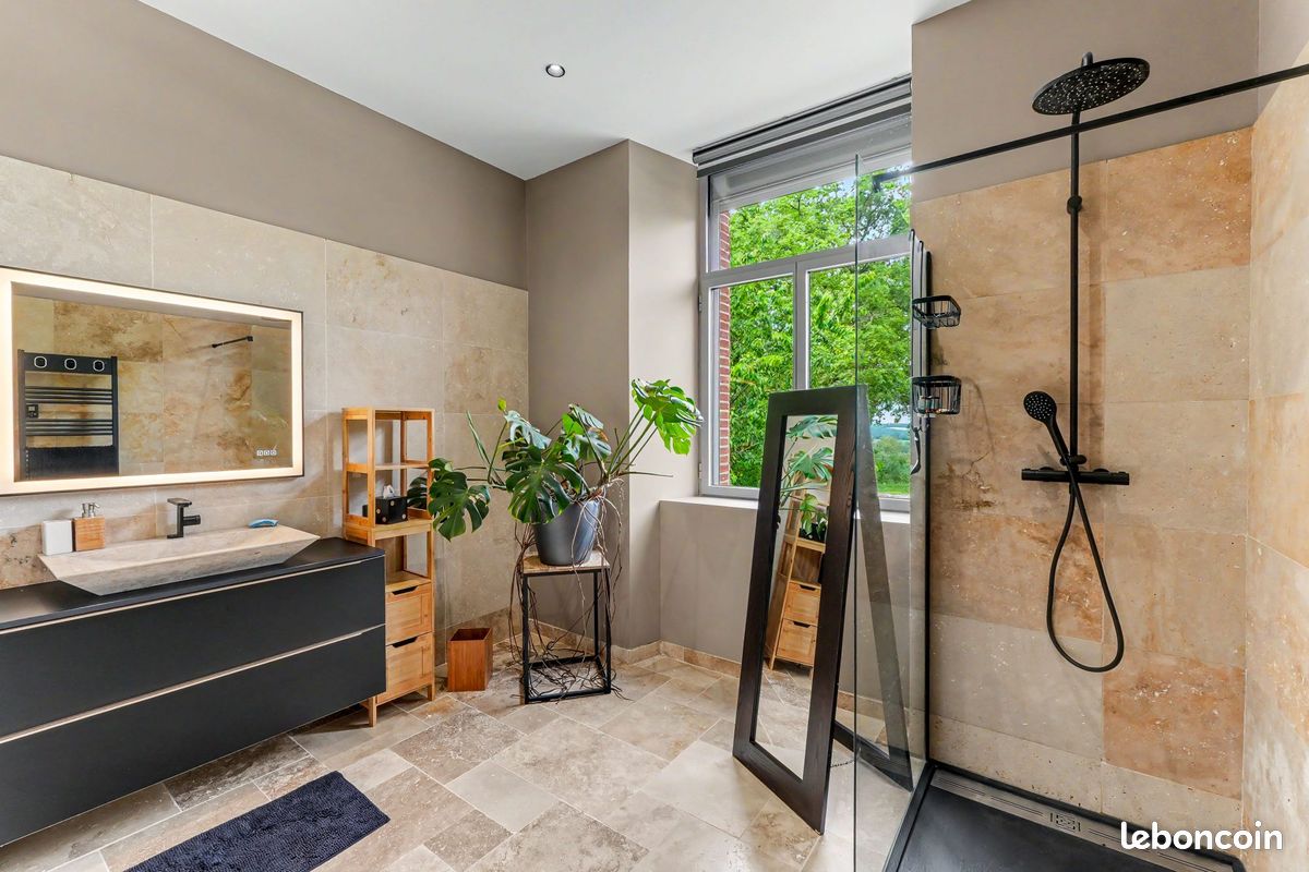Propriété 8 pièces 334 m² (image 11)