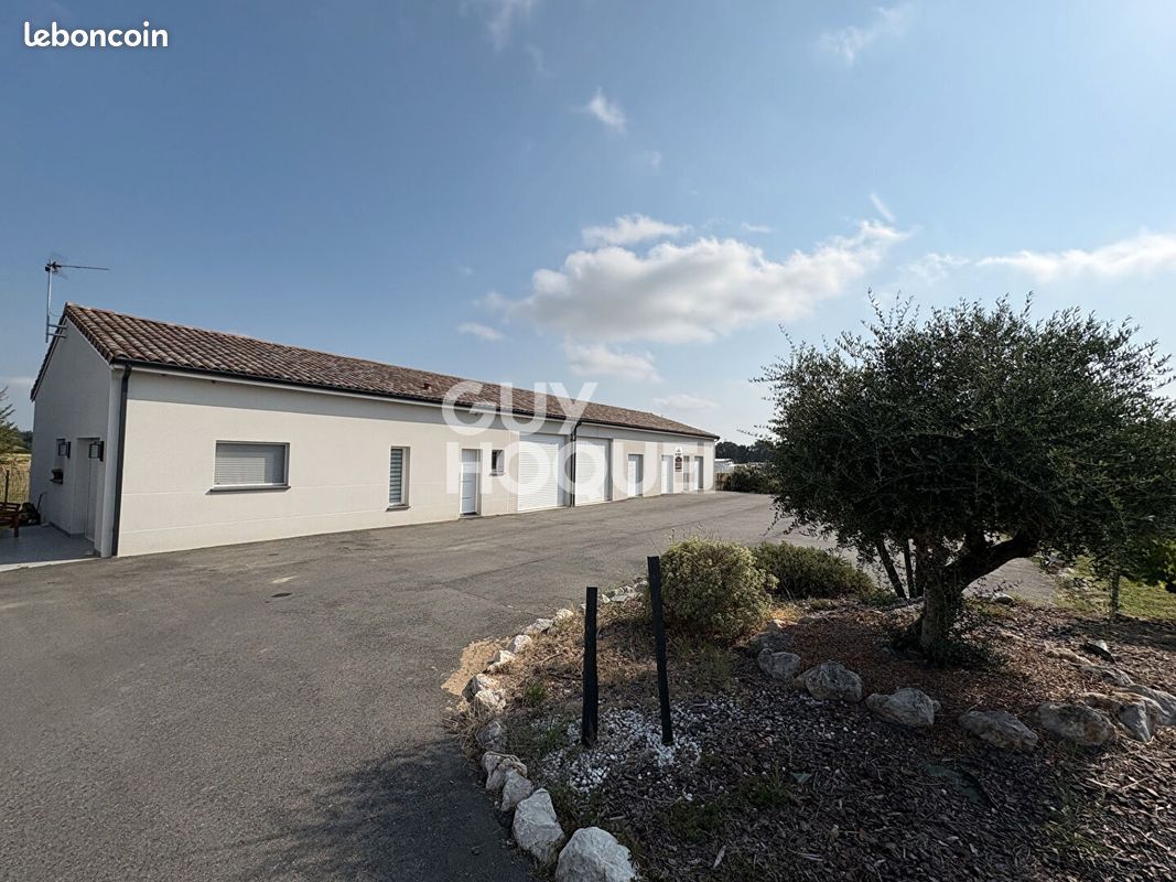 Maison 10 pièces 210 m² · à Fronton · 210 m² · 349 000 €