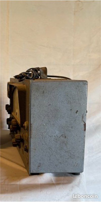 Générateur de mire ( ancien téléviseur ) (image 2)