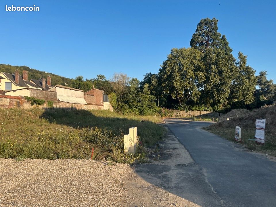 Terrain 260 m² · à Elbeuf · 58 900 €