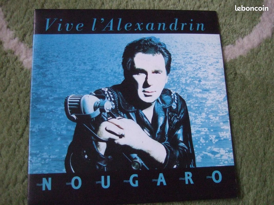 MUSIQUE VINYLE 45 Tours Claude NOUGARO Vive l'Alexandrin / bobp (image 1)