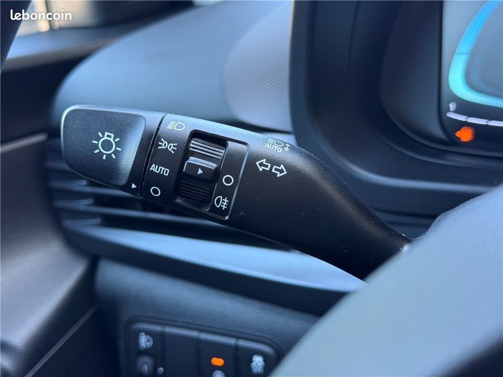 Hyundai i20 III 1.0 T-GDI 90 Initia (image 23)
