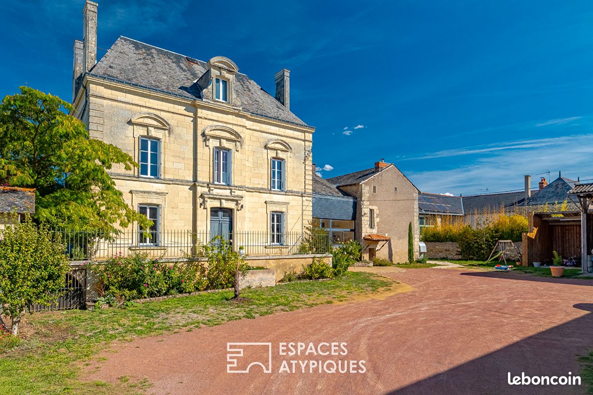 Maison 11 pièces 300 m² · à Vaudelnay · 300 m² · 626 000 €