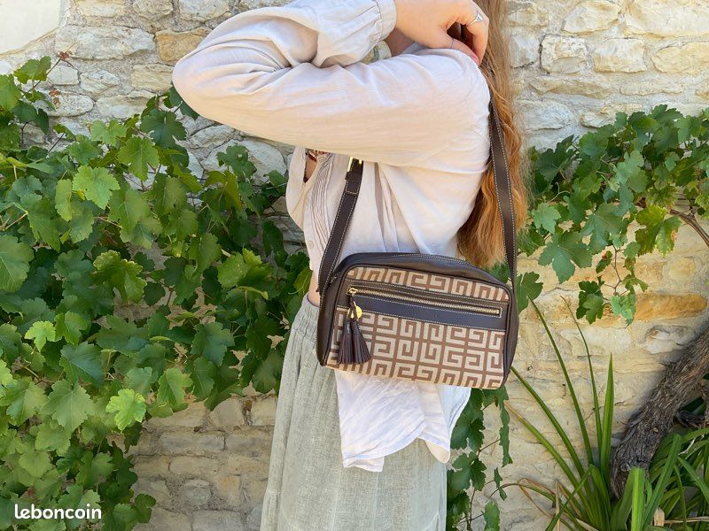 Sac à main vintage Givenchy Accessoires Bagagerie - Main Image