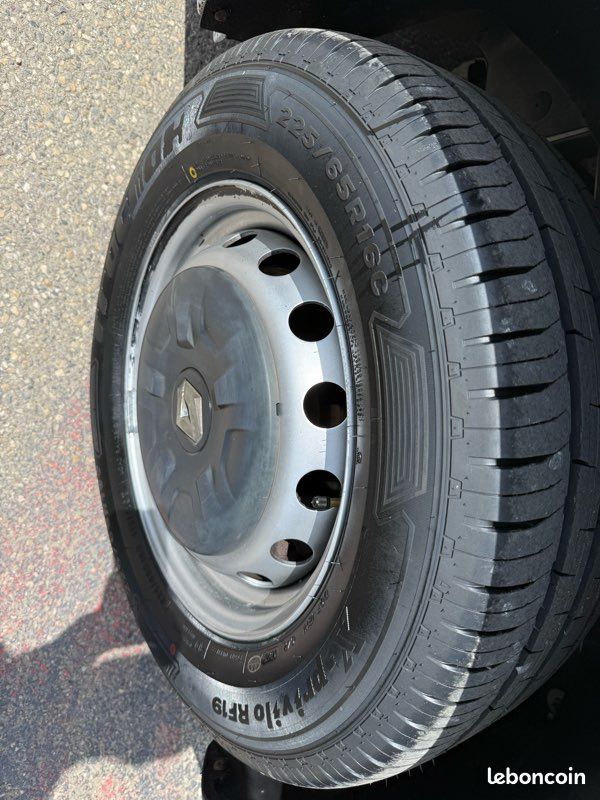 14500ht Renault master 2.3 dci 135ch l3h2 pupitre vitrié (image 6)