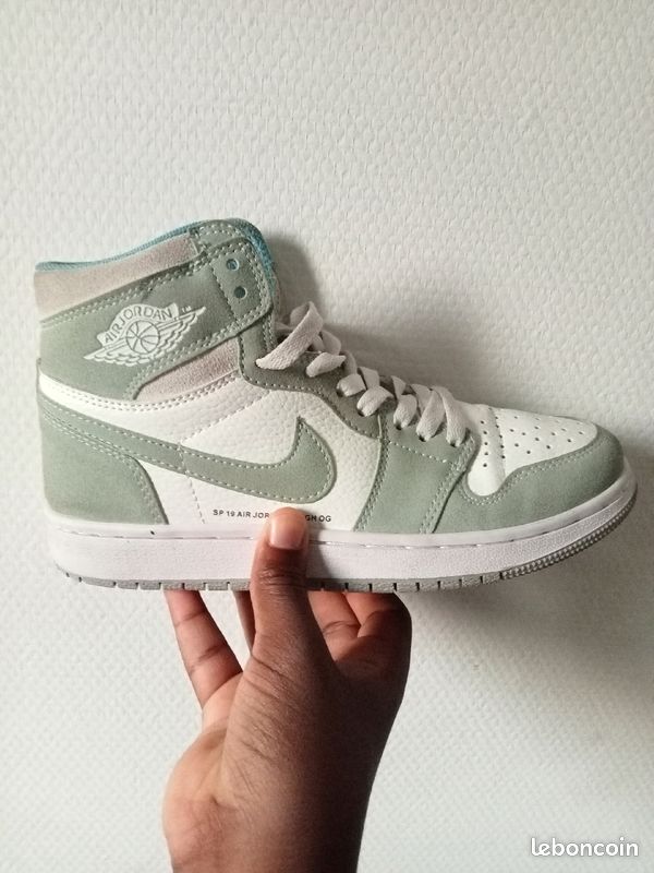 Basket air Jordan collection couleur menth (image 5)