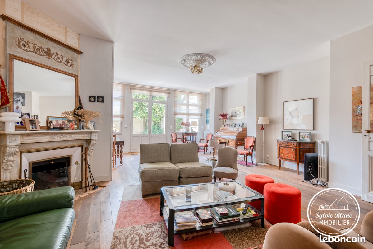 Maison 8 pièces 197 m² · à Bordeaux · 197 m² · 1 098 000 €
