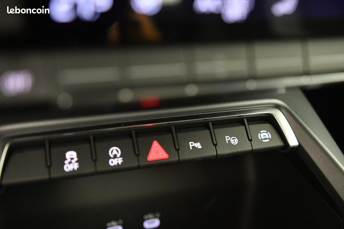 AUDI A3 SPORTBACK TFSI 116 S tronic 7 Advanced FULL LED/CARPLAY/RADAR AV-AR (image 40)