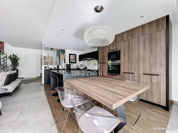 Maison 5 pièces 180 m² — 5