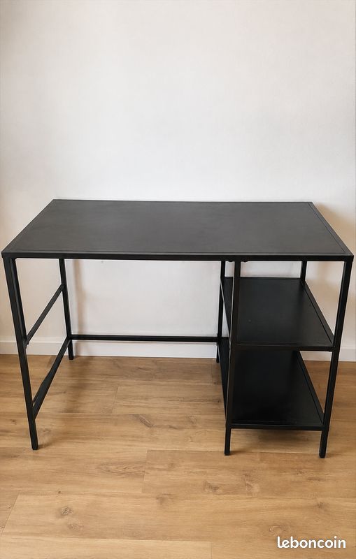 Bureau (image 1)