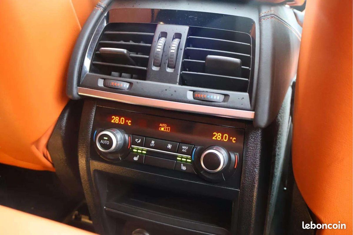 BMW X5M F85 * 575 ch * B&O * HUD * Caméra 360 * CarPlay * Soft Close * Pano (image 24)