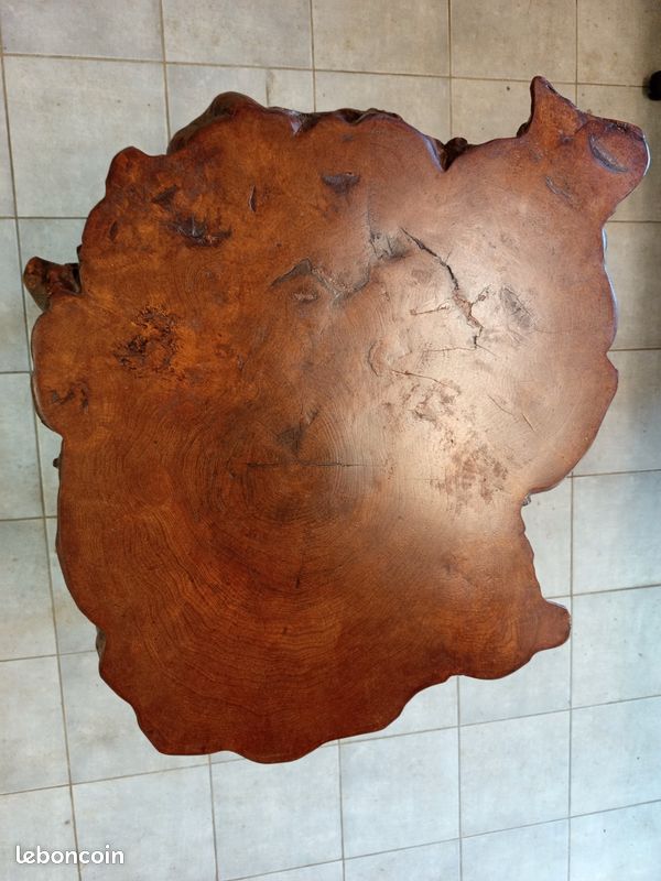 Rare table en loupe d'orme (image 1)