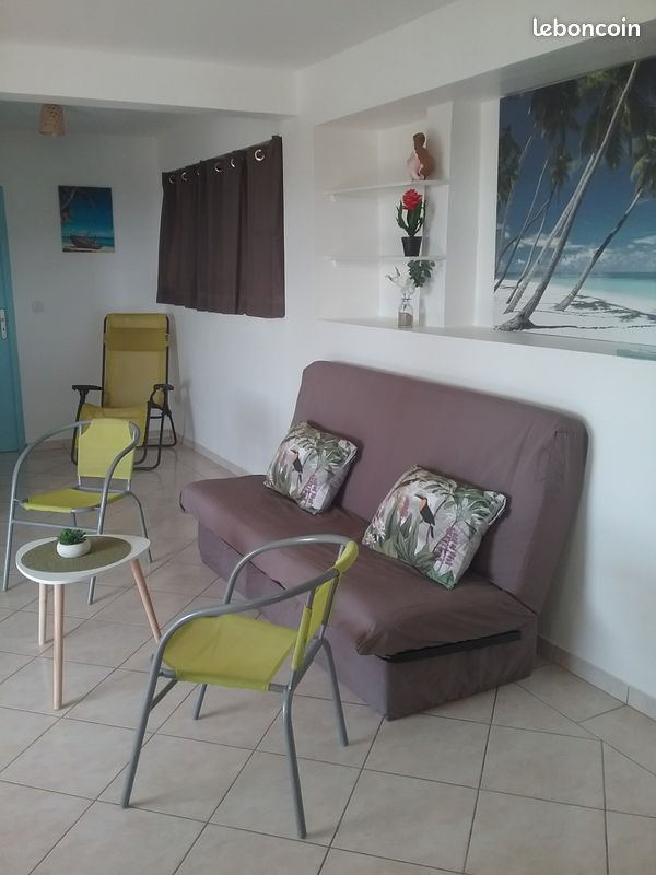F2 proche de la plage de l' Anse Mitan à pieds (image 5)