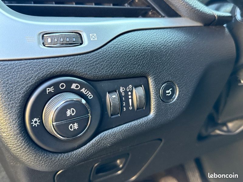 Jeep CHEROKEE 2.0 MULTIJET 140CH LONGITUDE / 2018 / CUIR / GPS / GARANTIE (image 16)
