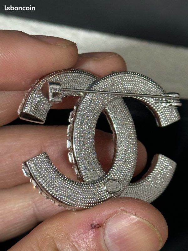 Broche Chanel Accessoires Bagagerie